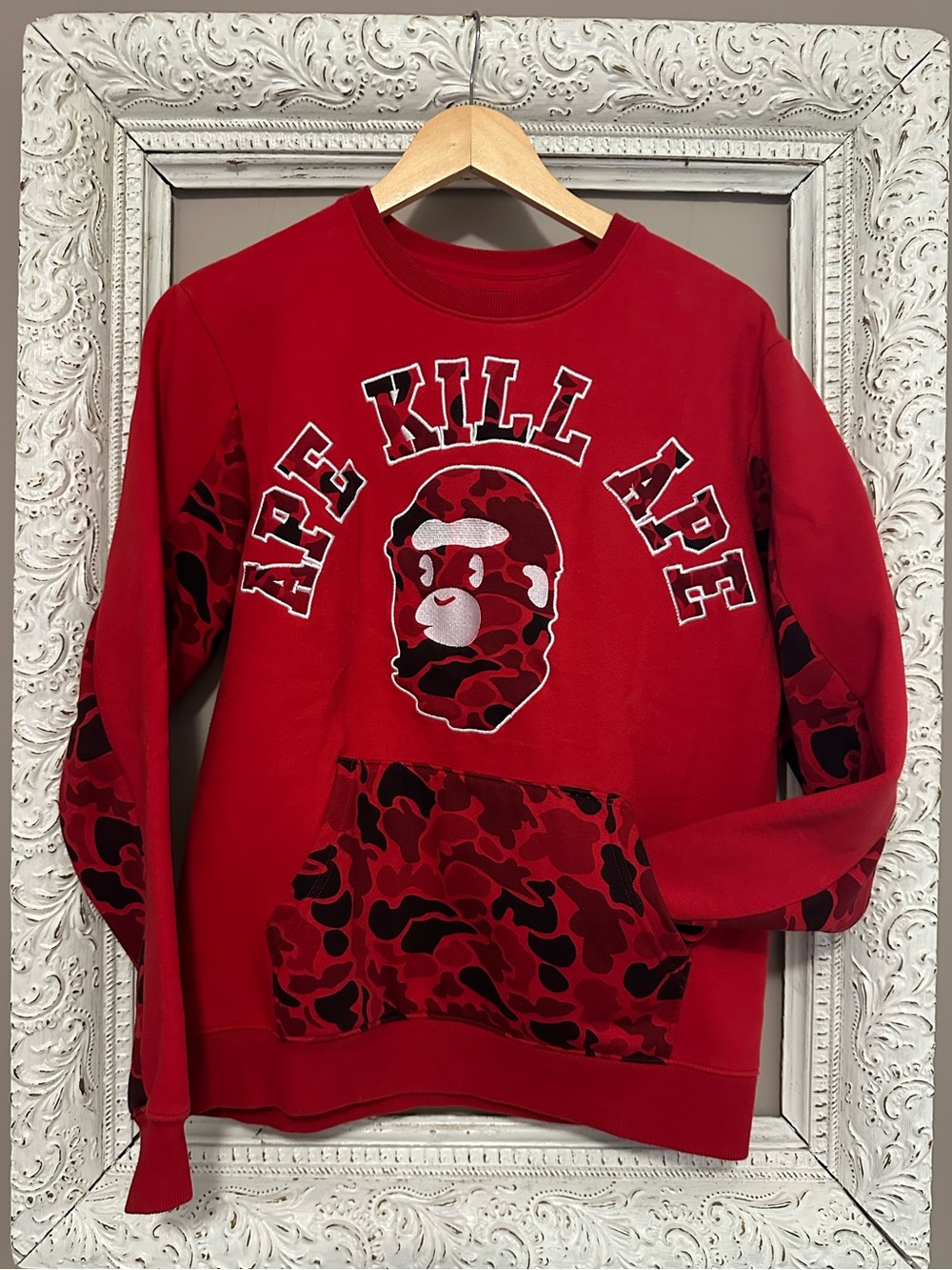 Ape Kill Ape Red - Hudson Camouflage Crewneck Sweater. Size L ❣️